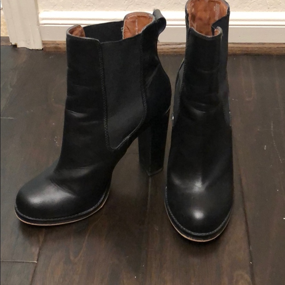 LOFT ankle boots